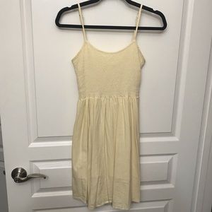 junior’s light yellow sundress